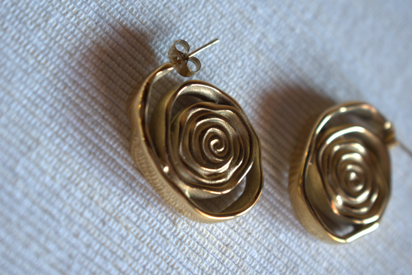 Rol Earrings