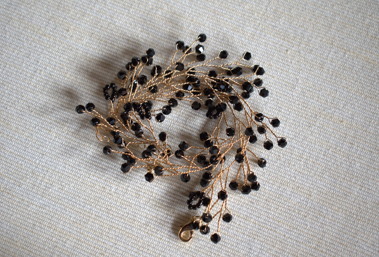 Tree White Choker