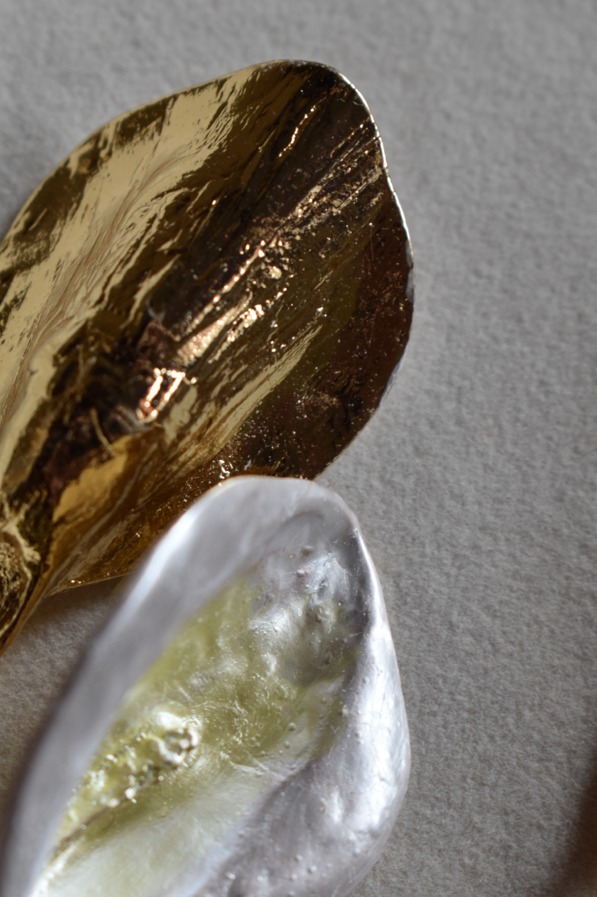 Gleams Gold Earrings
